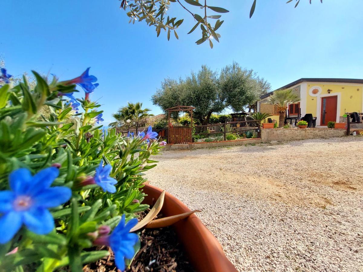 Parco Esmeralda - Family Residence E Breakfast Marina di Camerota Luaran gambar
